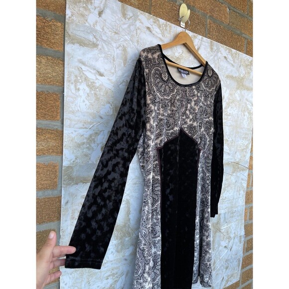The Pyramid Collection Boho Paisley Velvet-Sleeve Midi Dress – XL, Romantic Fan - Picture 4 of 8